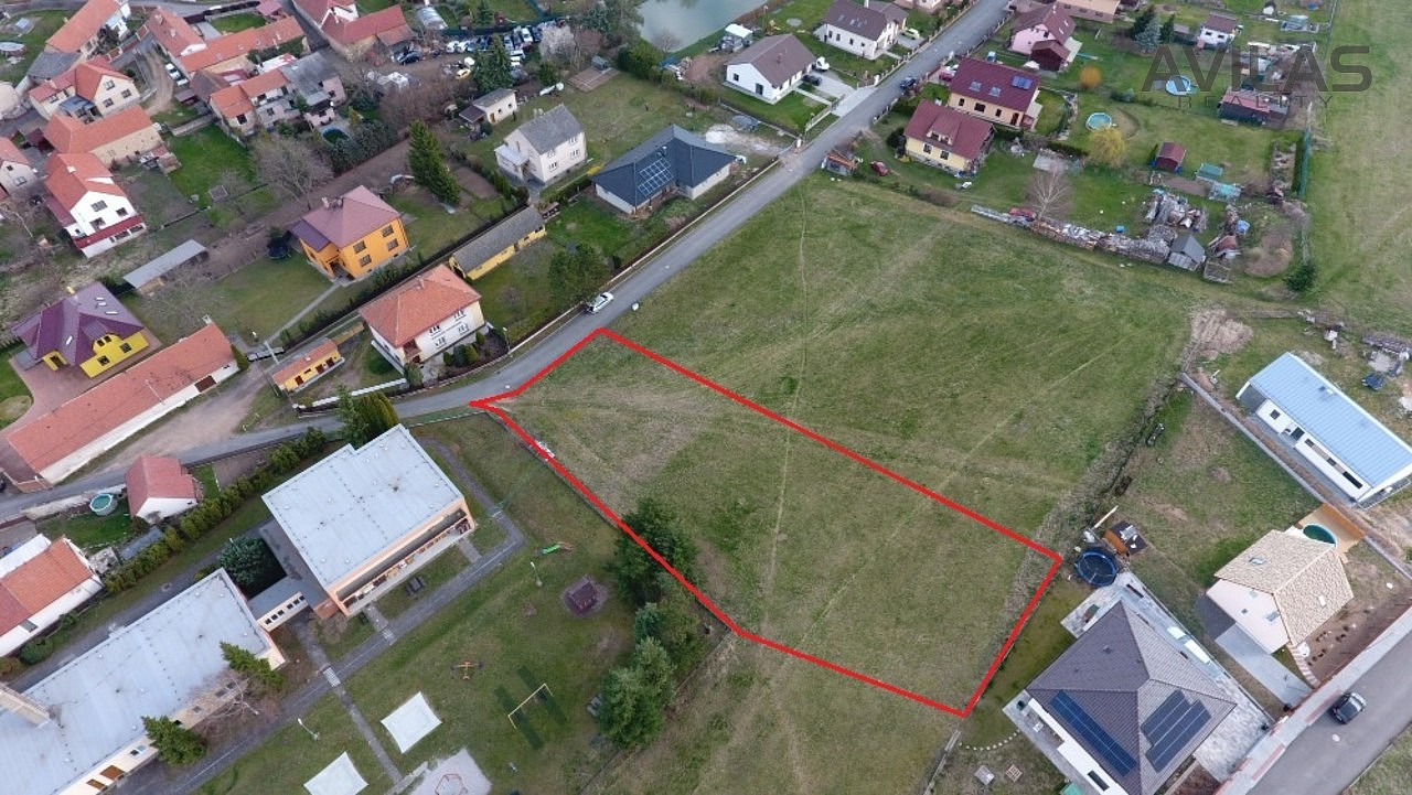 Prodej stavebního pozemku 1 793 m² – fotografie 3