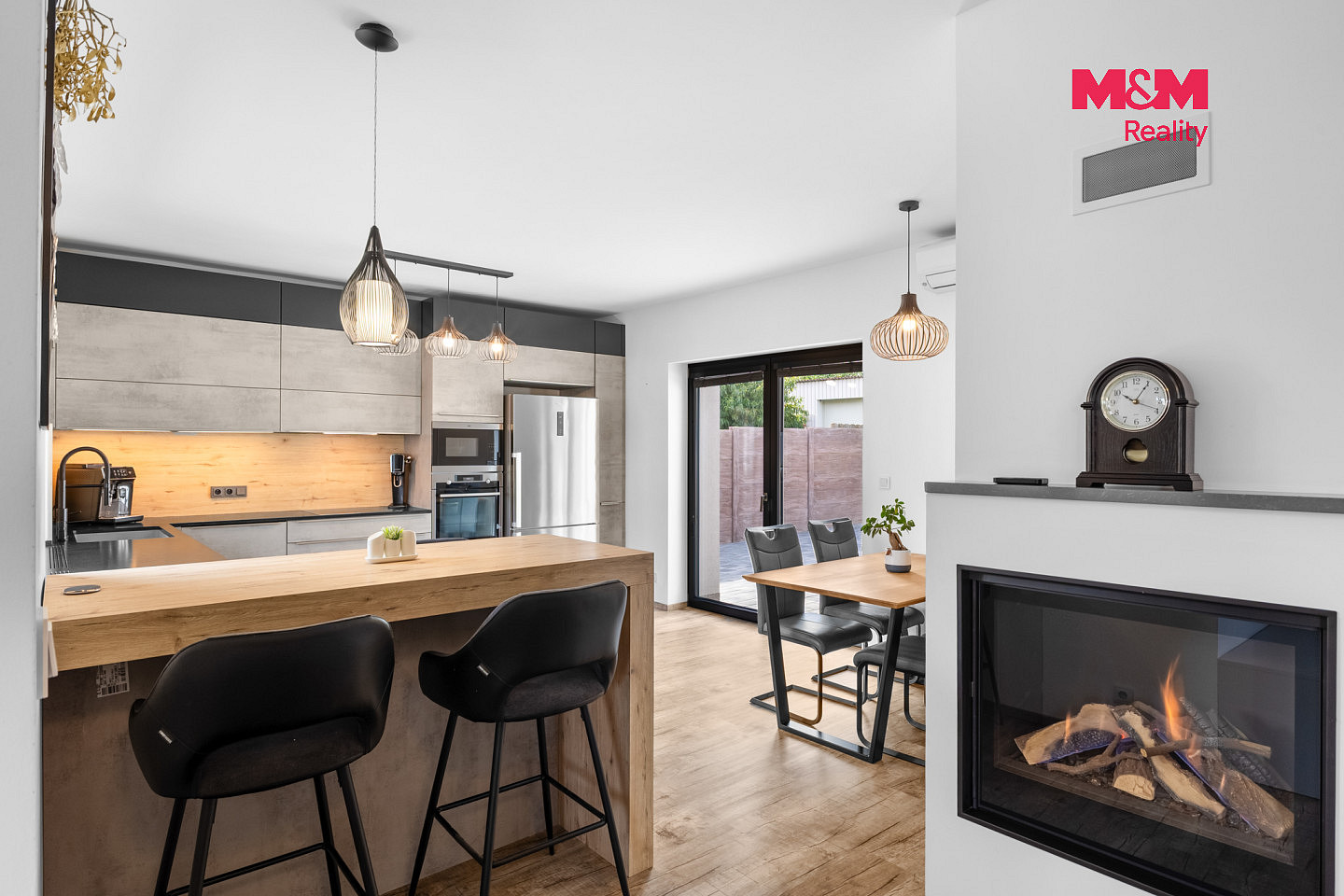 Prodej domu 190 m² s pozemkem 573 m² – fotografie 2