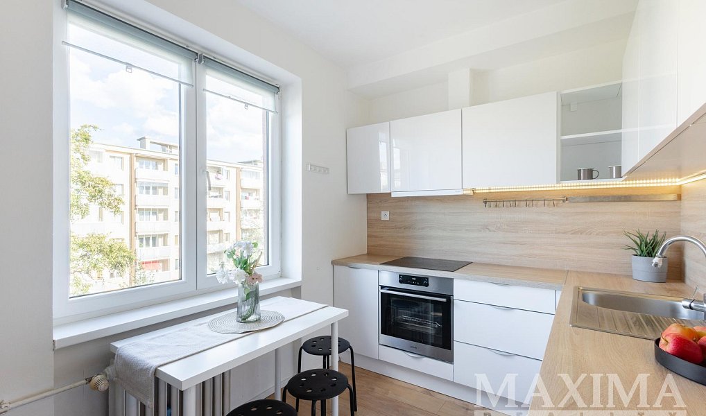 Prodej bytu 2+1 54 m², Praha – náhled fotky 2