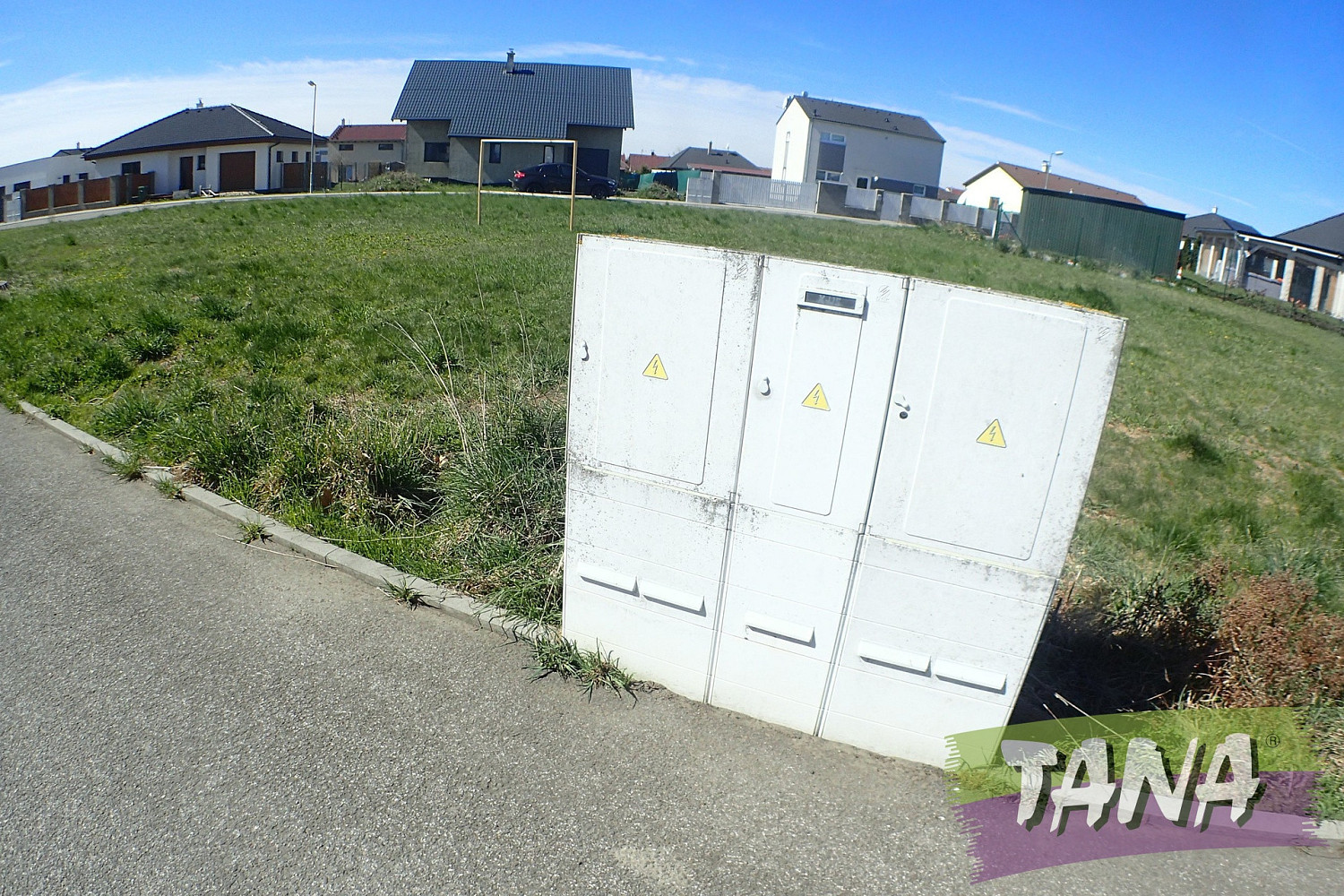 Prodej stavebního pozemku 674 m² – další