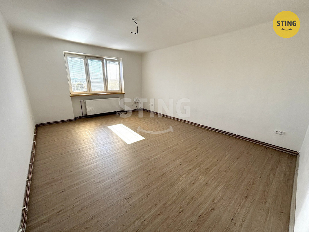 Pronájem bytu 3+1 80 m² – fotografie 3