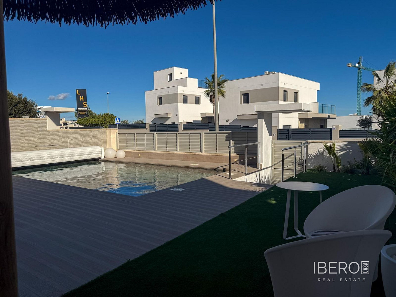 Prodej domu 165 m² s pozemkem 200 m² – pohled 3