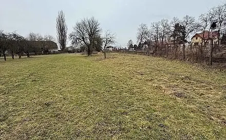 Prodej komerčního pozemku 2 505 m², Městec Králové, okres Nymburk