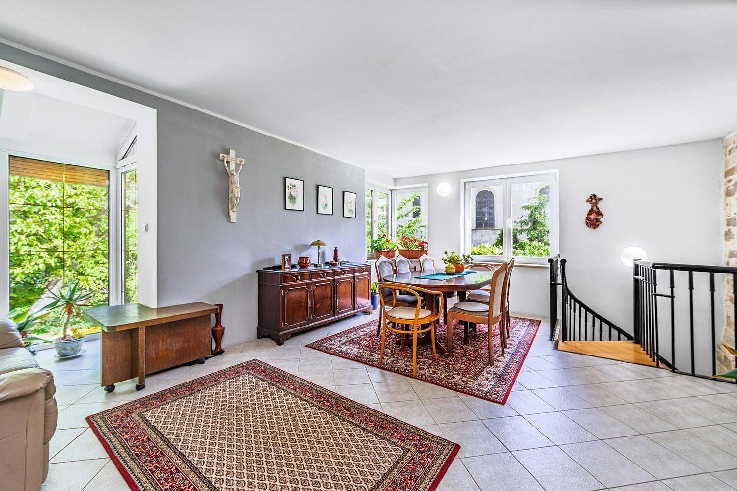 Prodej domu 300 m² s pozemkem 1 430 m²