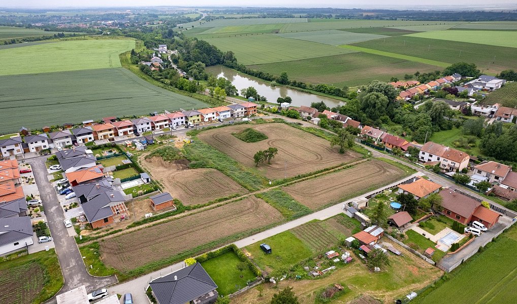 Prodej stavebního pozemku 624 m², Syrovice – náhled fotky 4