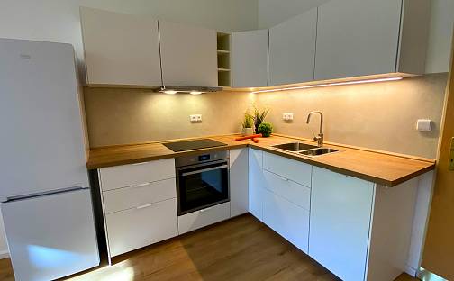 Pronájem bytu 2+kk 45 m², Bulharská, Praha 10 - Vršovice