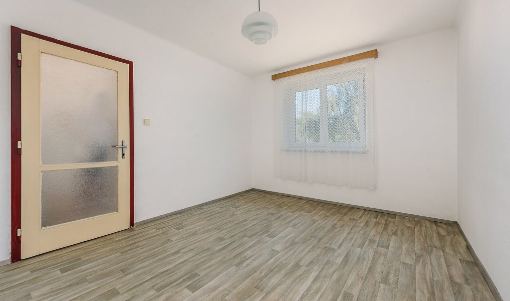 Prodej bytu 2+1 50 m², Rybitví – náhled fotky 3