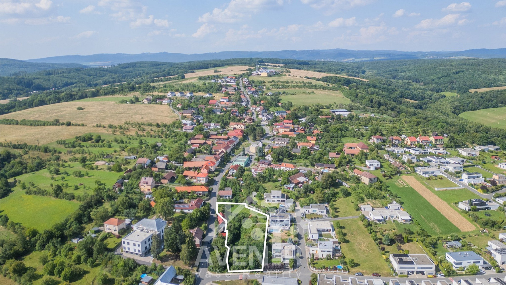 Prodej stavebního pozemku 2 666 m² – fotografie 4