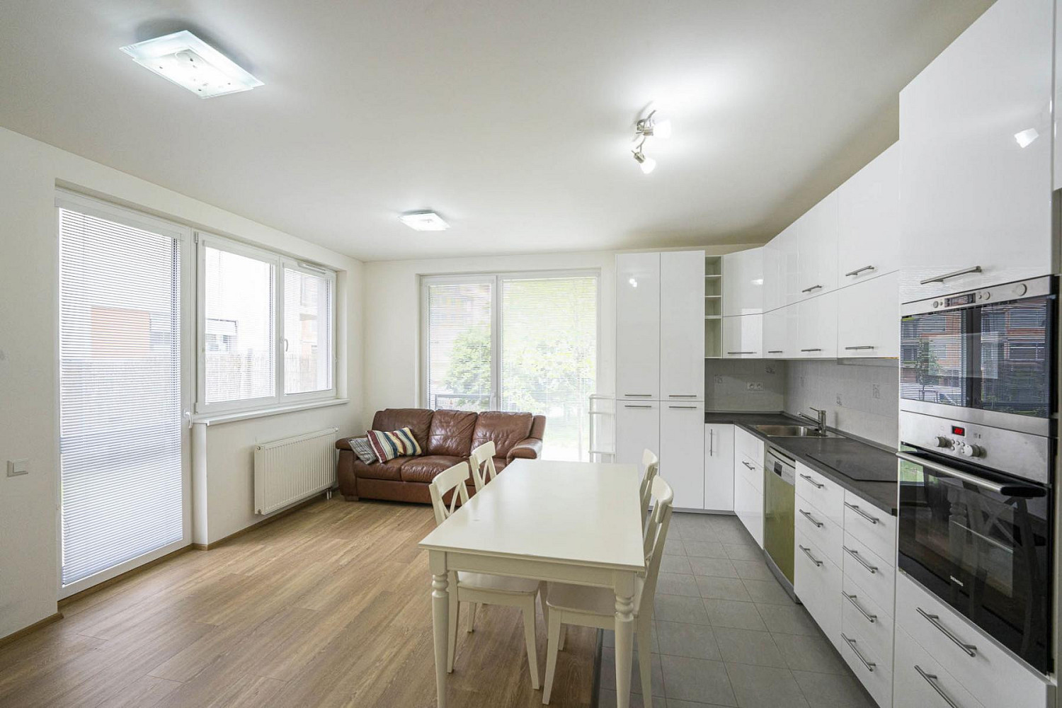 Prodej bytu 3+kk 69 m² – fotografie 3