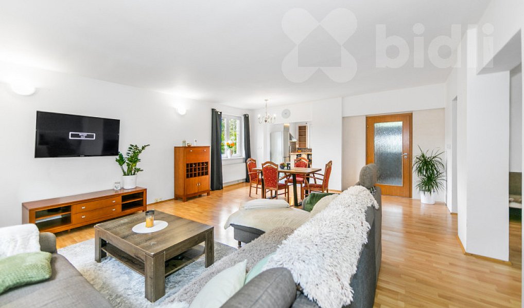 Prodej domu 233 m² s pozemkem 1 063 m², Letkov – náhled fotky 24