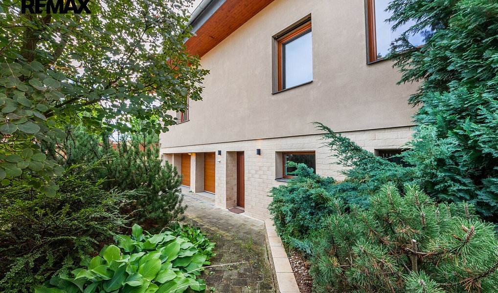 Prodej domu 300 m² s pozemkem 652 m², Praha – náhled fotky 10