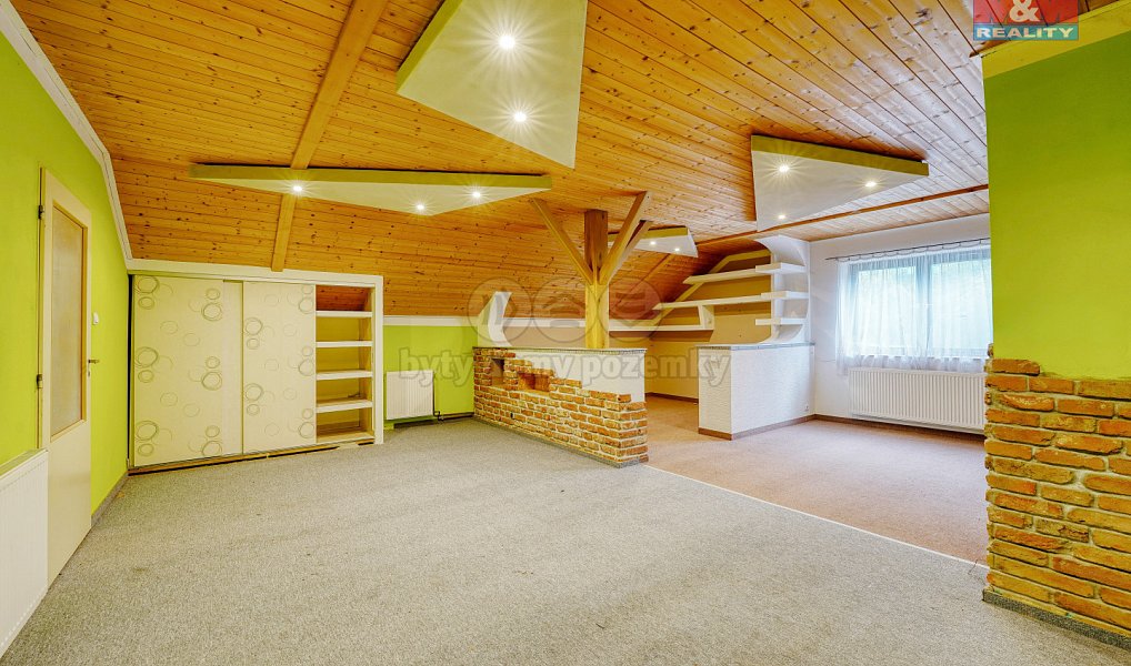 Prodej domu 203 m² s pozemkem 1 307 m², Mrákov – náhled fotky 10