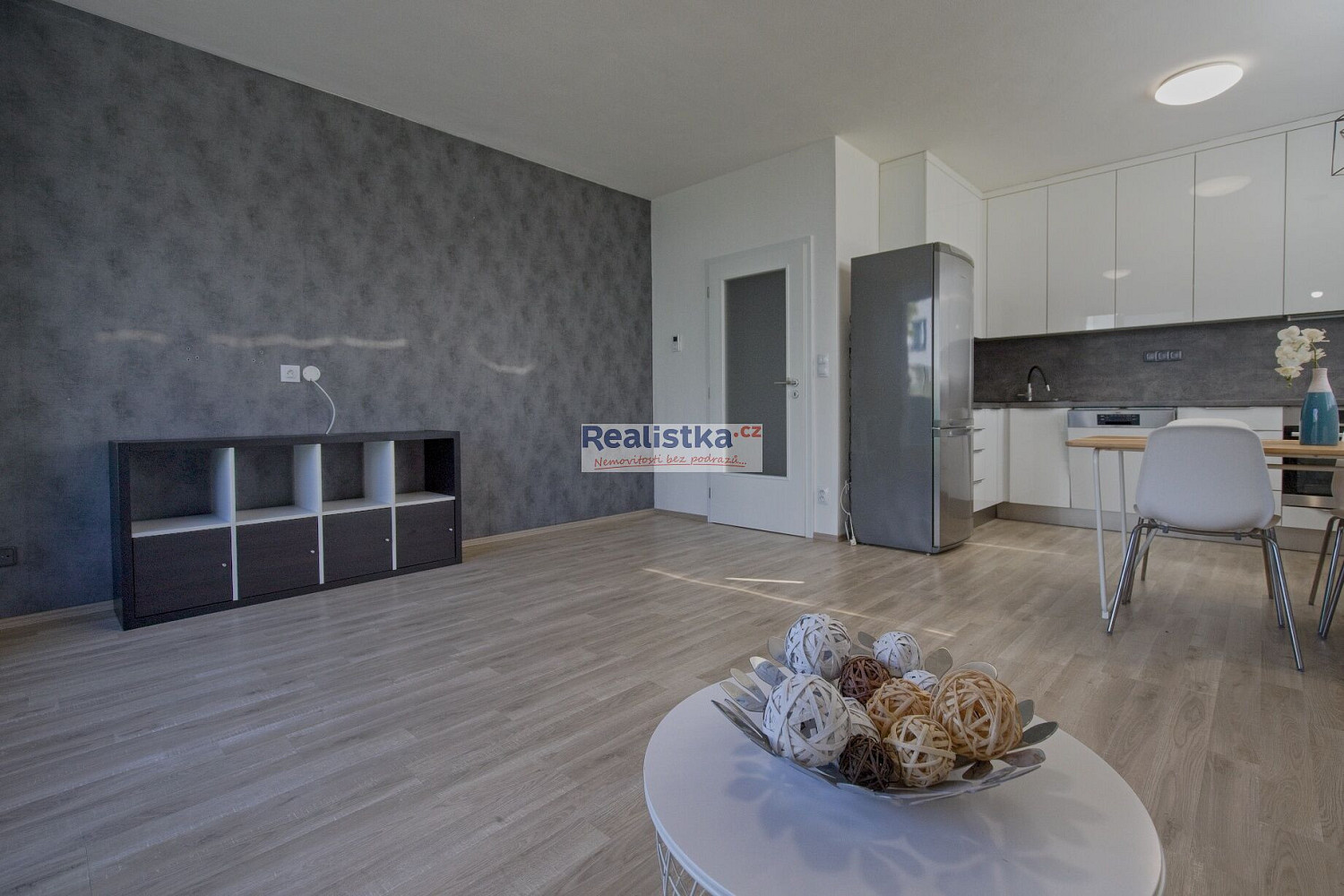 Pronájem bytu 2+kk 59 m² – fotografie 4