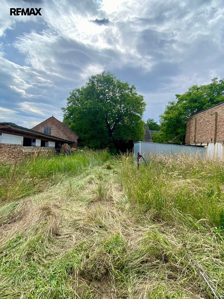Prodej stavebního pozemku 2 018 m² — photo 4