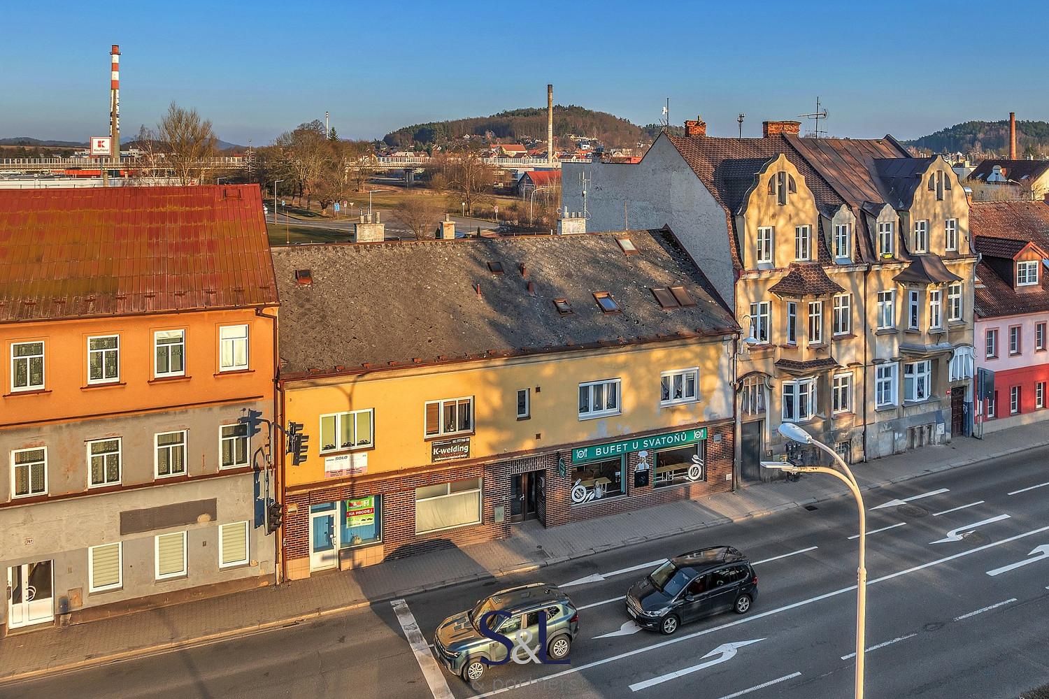 Prodej obchodních prostor 83 m² – fotografie 2