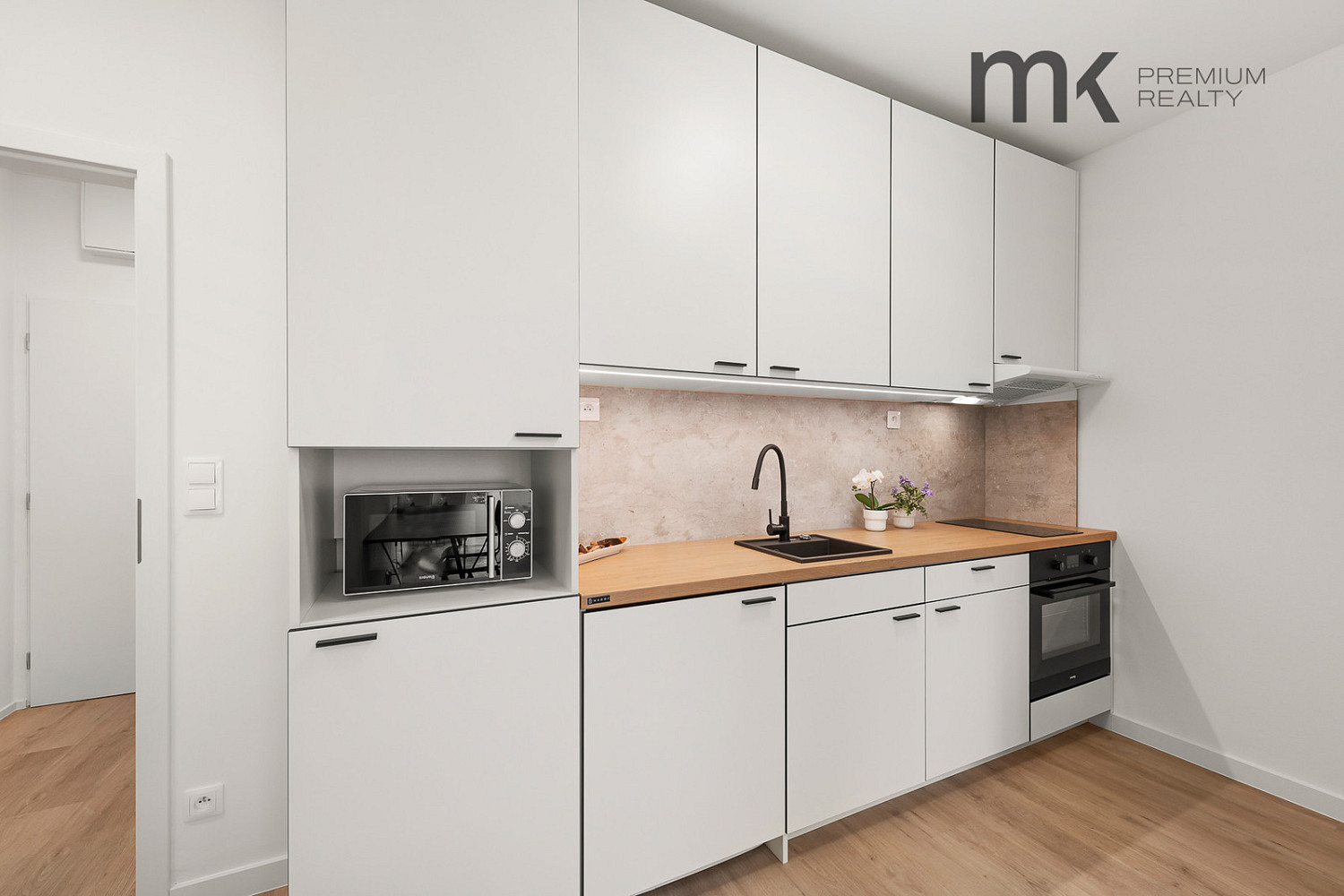 Pronájem bytu 1+kk 30 m² – fotografie 4