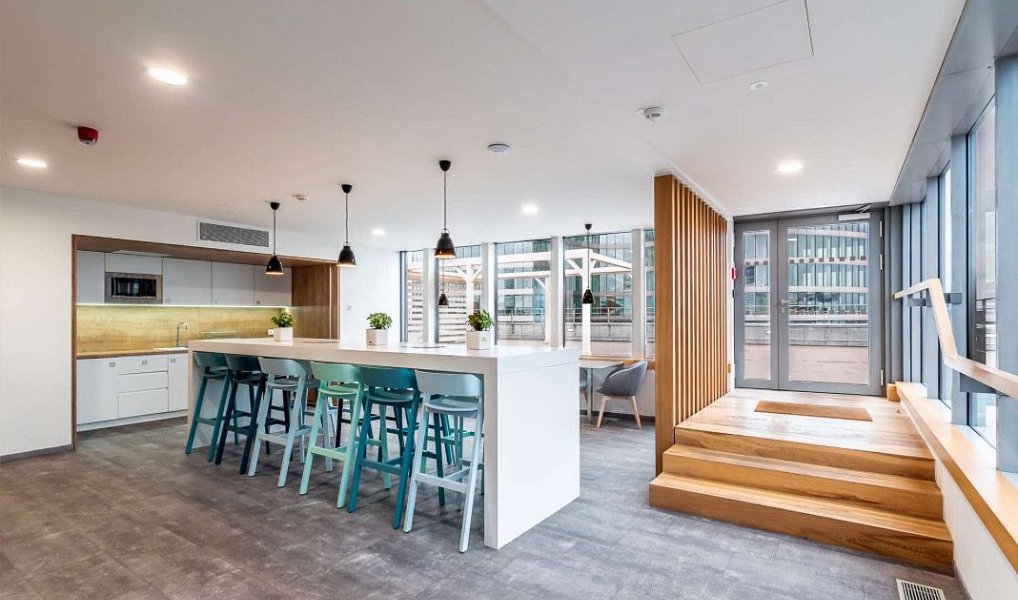 Pronájem kanceláře 443 m², Praha – náhled fotky 4