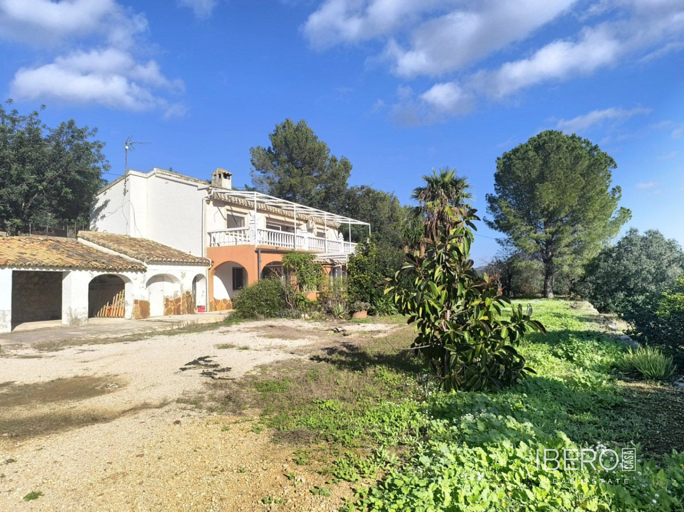 Prodej domu 160 m² s pozemkem 3 000 m²