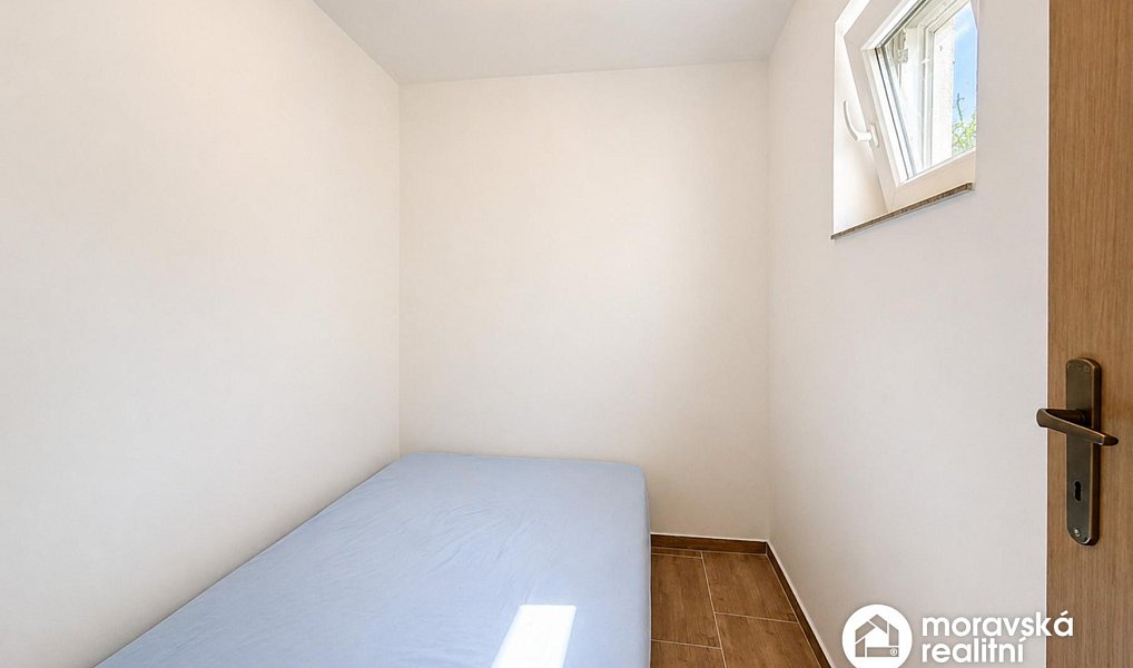 Prodej chaty/chalupy 107 m² s pozemkem 919 m², Ivančice – náhled fotky 23