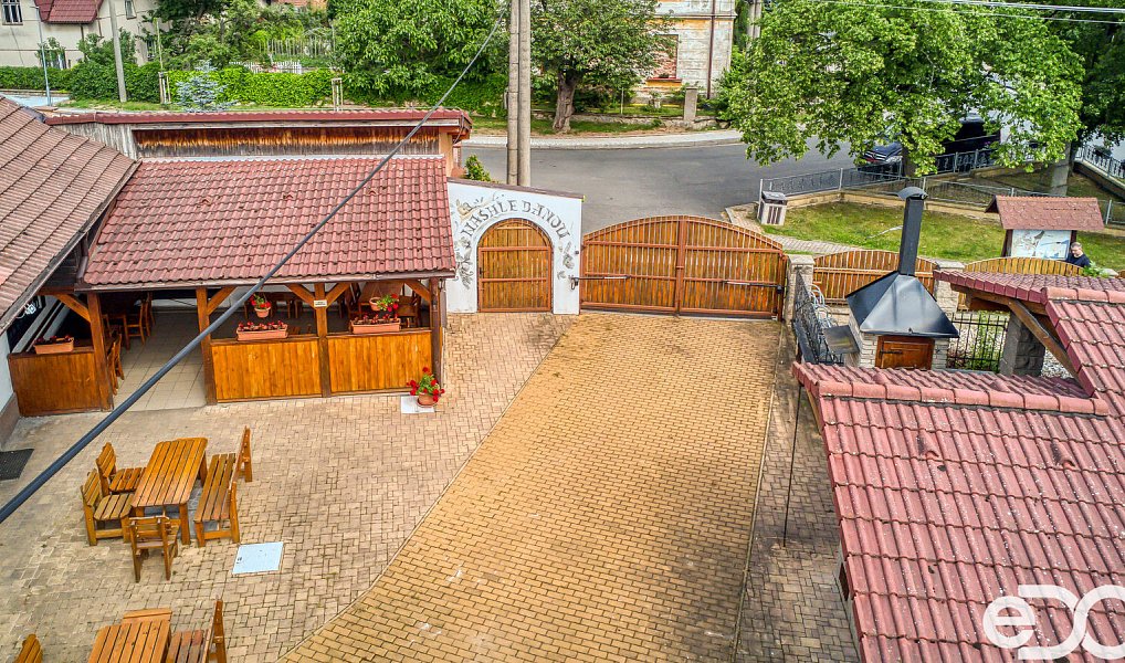 Prodej restaurace 178 m², Hradešín – náhled fotky 25