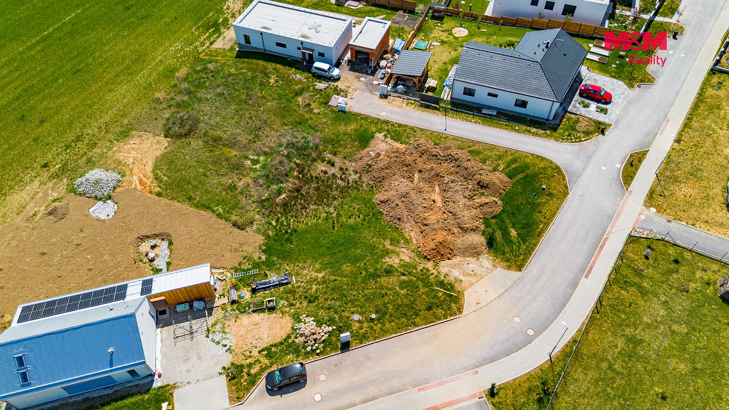 Prodej stavebního pozemku 820 m² – fotografie 4