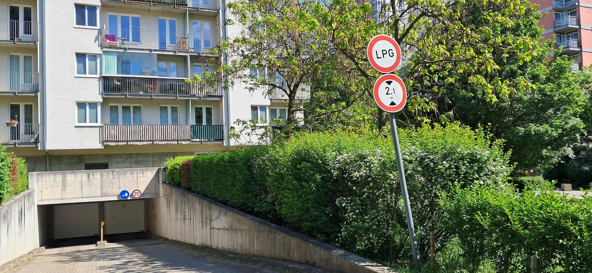 Prodej parkovacích stání, 2 x 11,5m2, Názovská, Strašnice – fotografie 5