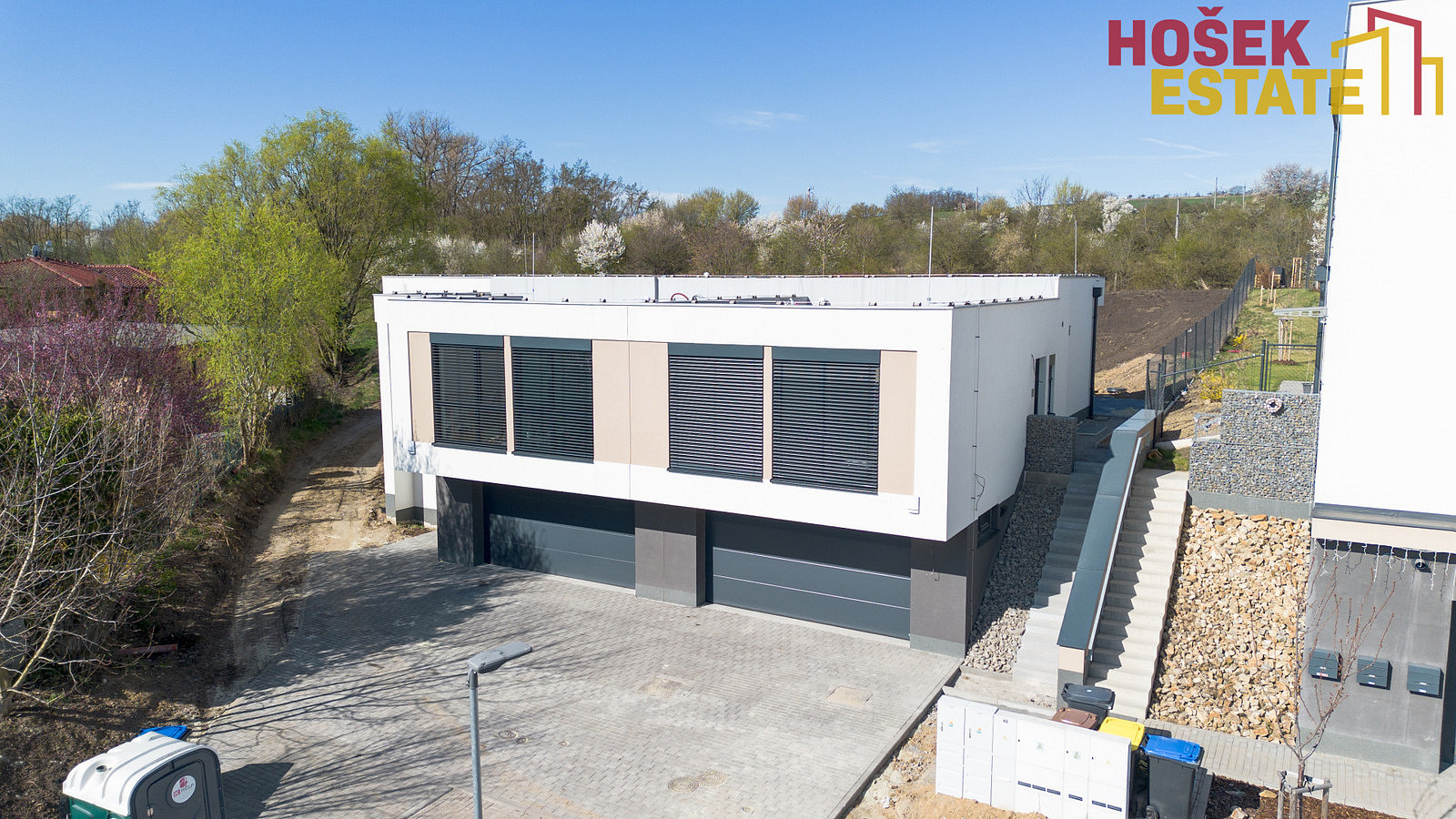Prodej domu 197 m² s pozemkem 737 m²