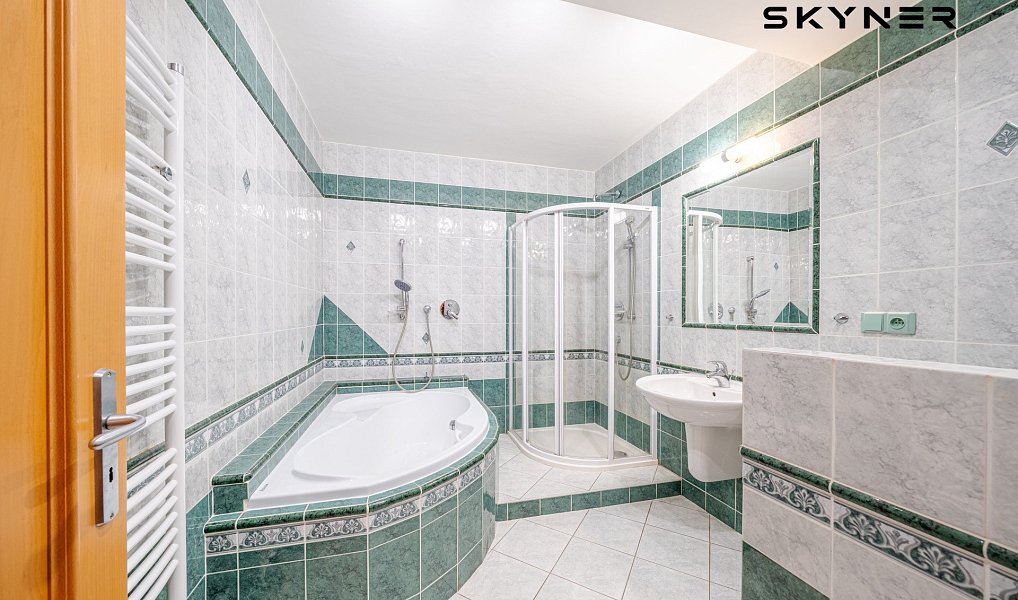 Prodej domu 584 m² s pozemkem 1 655 m², Ústí nad Labem – náhled fotky 31