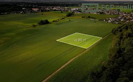 Prodej pole 26 000 m², Lázně Bohdaneč