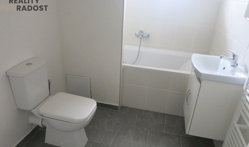 Prodej bytu 2+1 52 m², Chomutov – náhled fotky 2