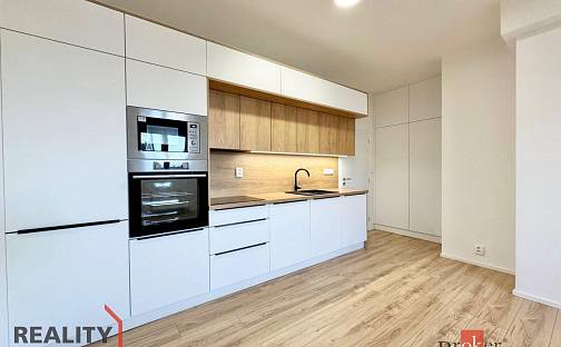 Pronájem bytu 1+kk 32 m², Rolnická, Opava - Kateřinky