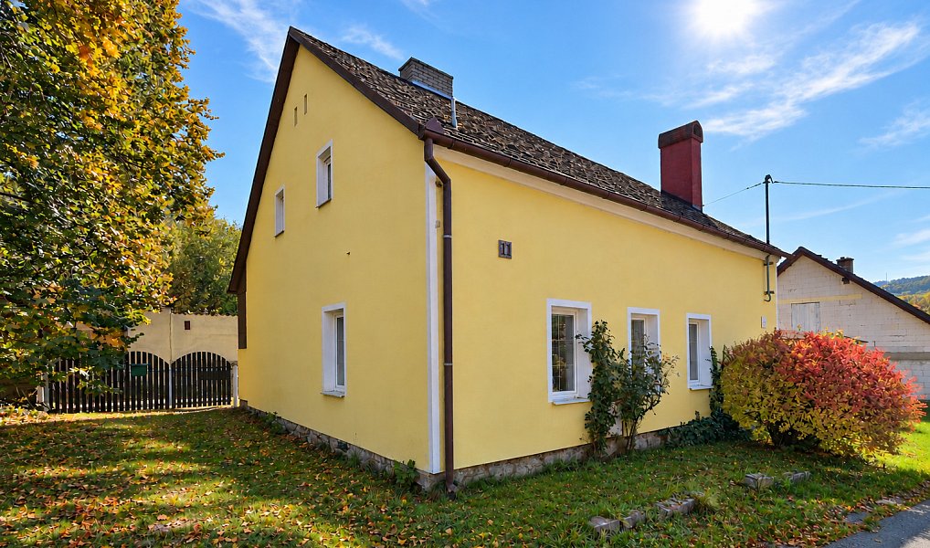 Prodej domu 140 m² s pozemkem 2 713 m², Prostřední Poříčí – fotka 1 z 34