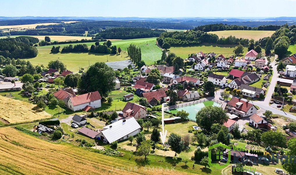 Prodej stavebního pozemku 2 326 m², Nové Město na Moravě – náhled fotky 4