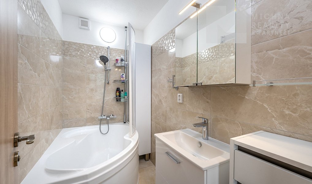 Prodej domu 190 m² s pozemkem 653 m², Kunštát – náhled fotky 6