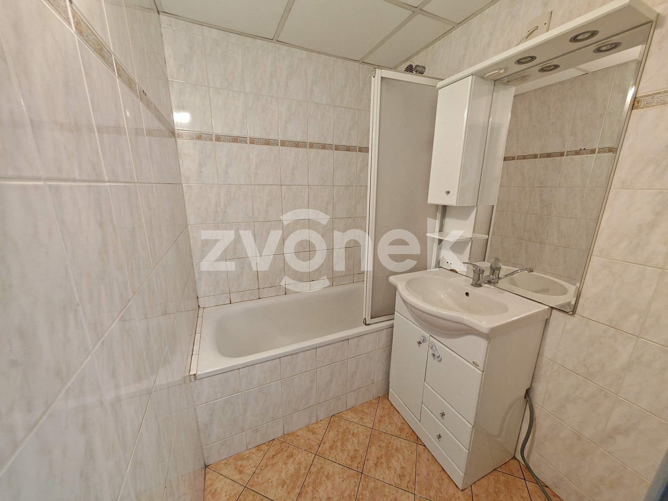 Pronájem bytu 2+1 68 m² – fotografie 4