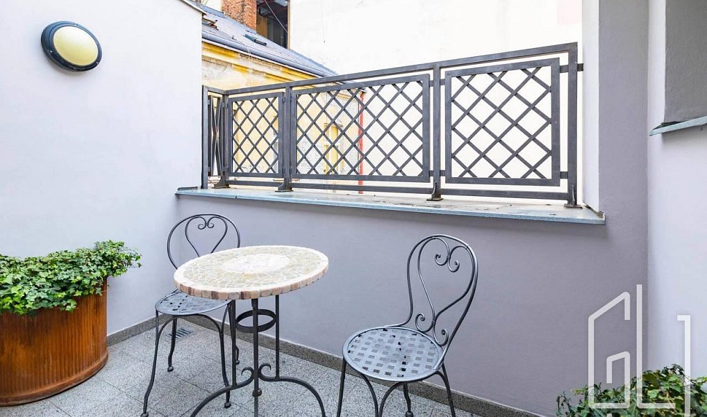 Pronájem bytu 3+kk 96 m², Praha – náhled fotky 2