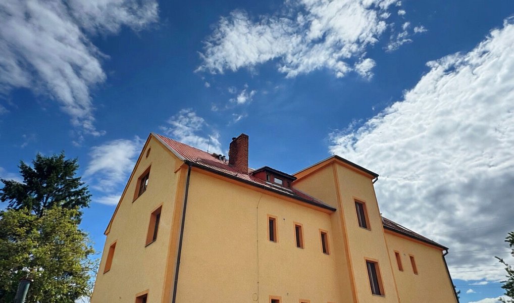 Prodej nájemního domu, činžáku 550 m², Lety – fotka 1 z 28