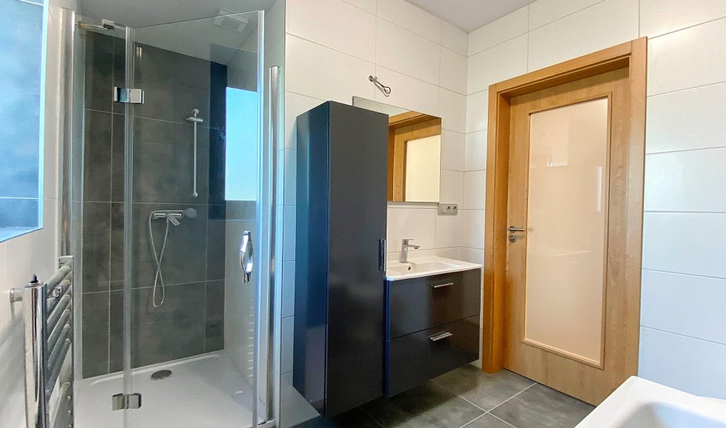 Prodej bytu 4+kk 87 m², Jindřichův Hradec – náhled fotky 3