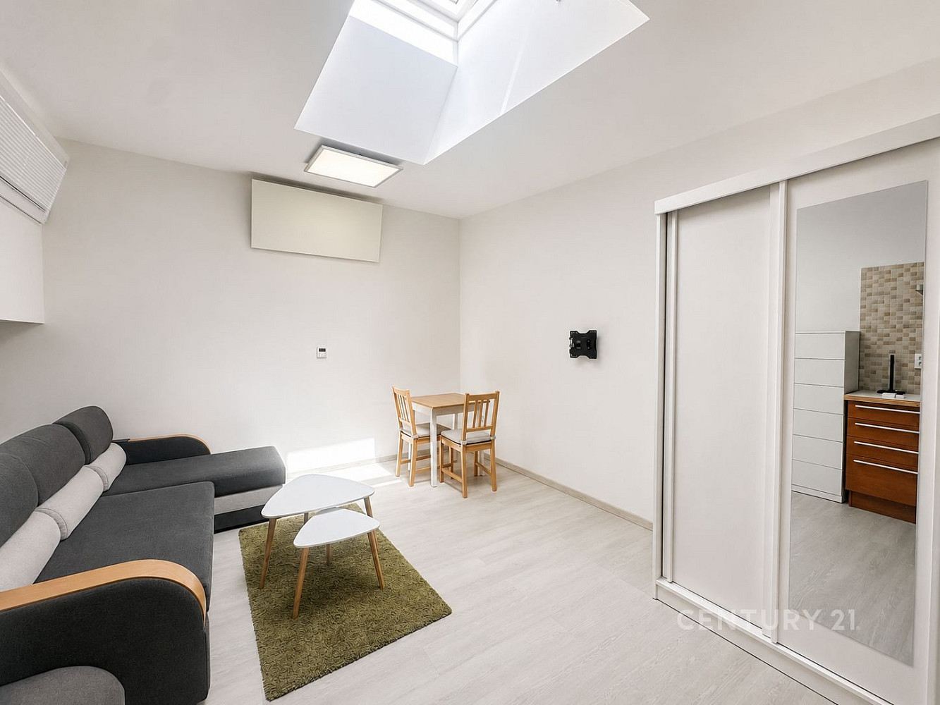 Pronájem domu 25 m² s pozemkem 20 m² — photo 3