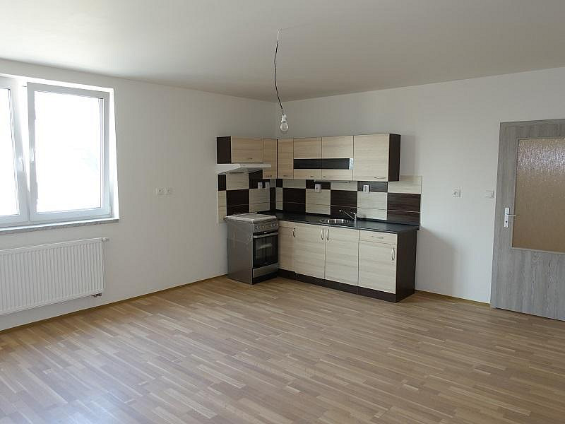 Pronájem bytu 2+kk 62 m² — photo 2