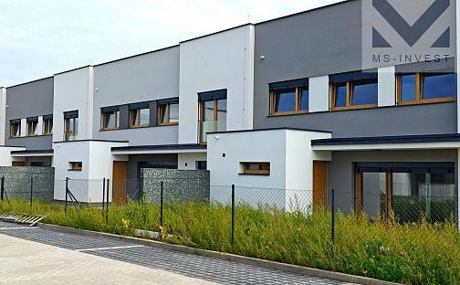 Prodej domu 160 m² s pozemkem 251 m², Trabantská, Praha 9 - Satalice