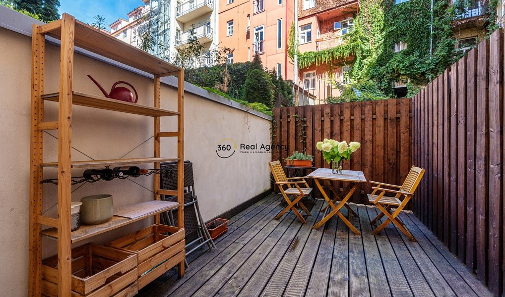 Prodej bytu 2+kk 43 m², Praha – náhled fotky 2