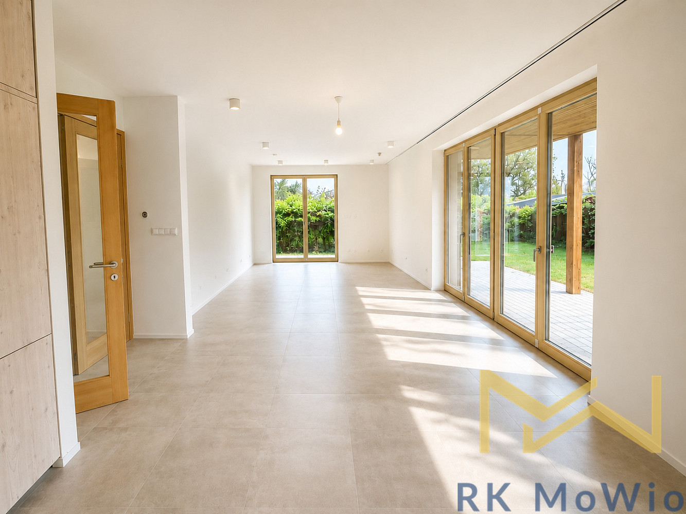 Pronájem domu 286 m² s pozemkem 7 000 m² — photo 2