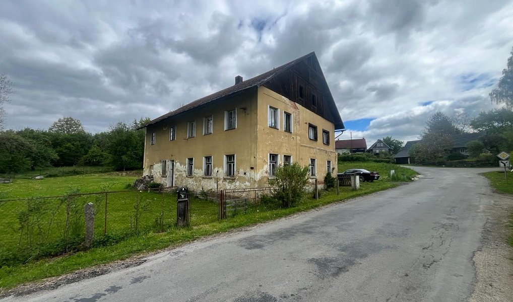 Prodej domu 310 m² s pozemkem 1 346 m², Sezemice – náhled fotky 9