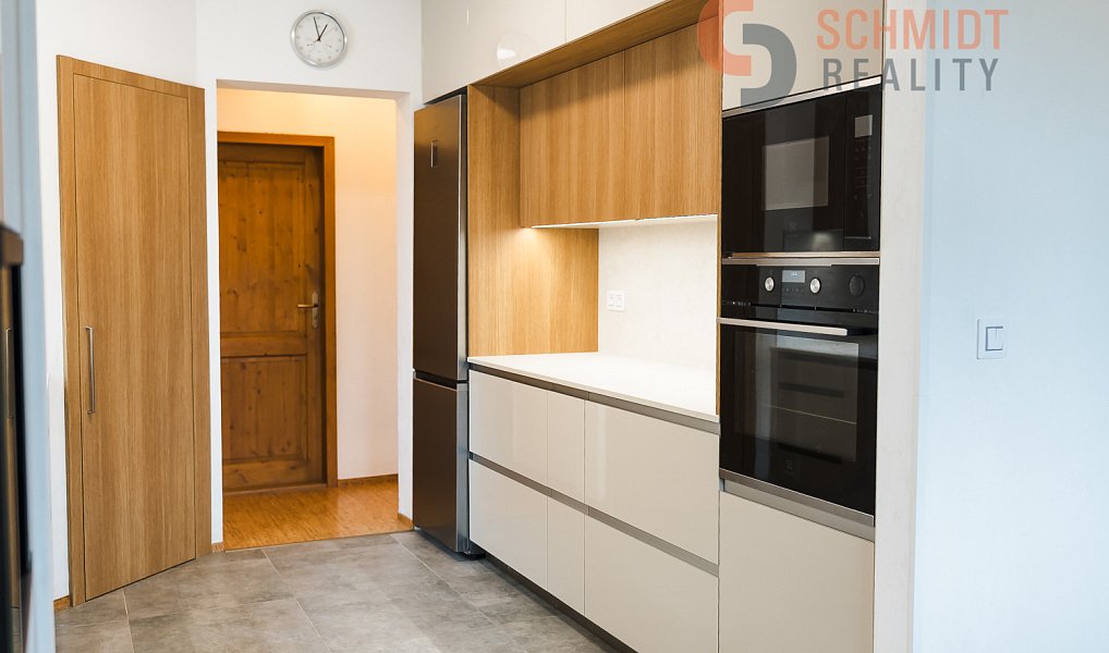 Prodej domu 178 m² s pozemkem 500 m², Strachotín – náhled fotky 10