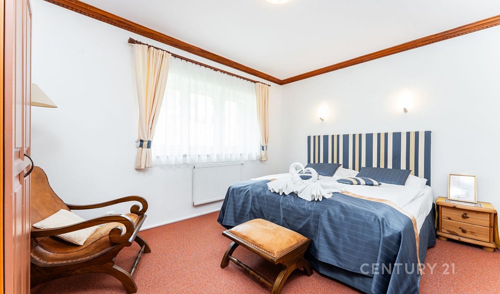 Prodej ubytovacího objektu 578 m², Jáchymov – náhled fotky 36