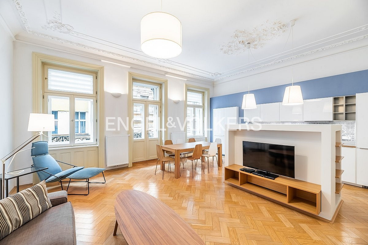 Pronájem bytu 3+kk 104 m²