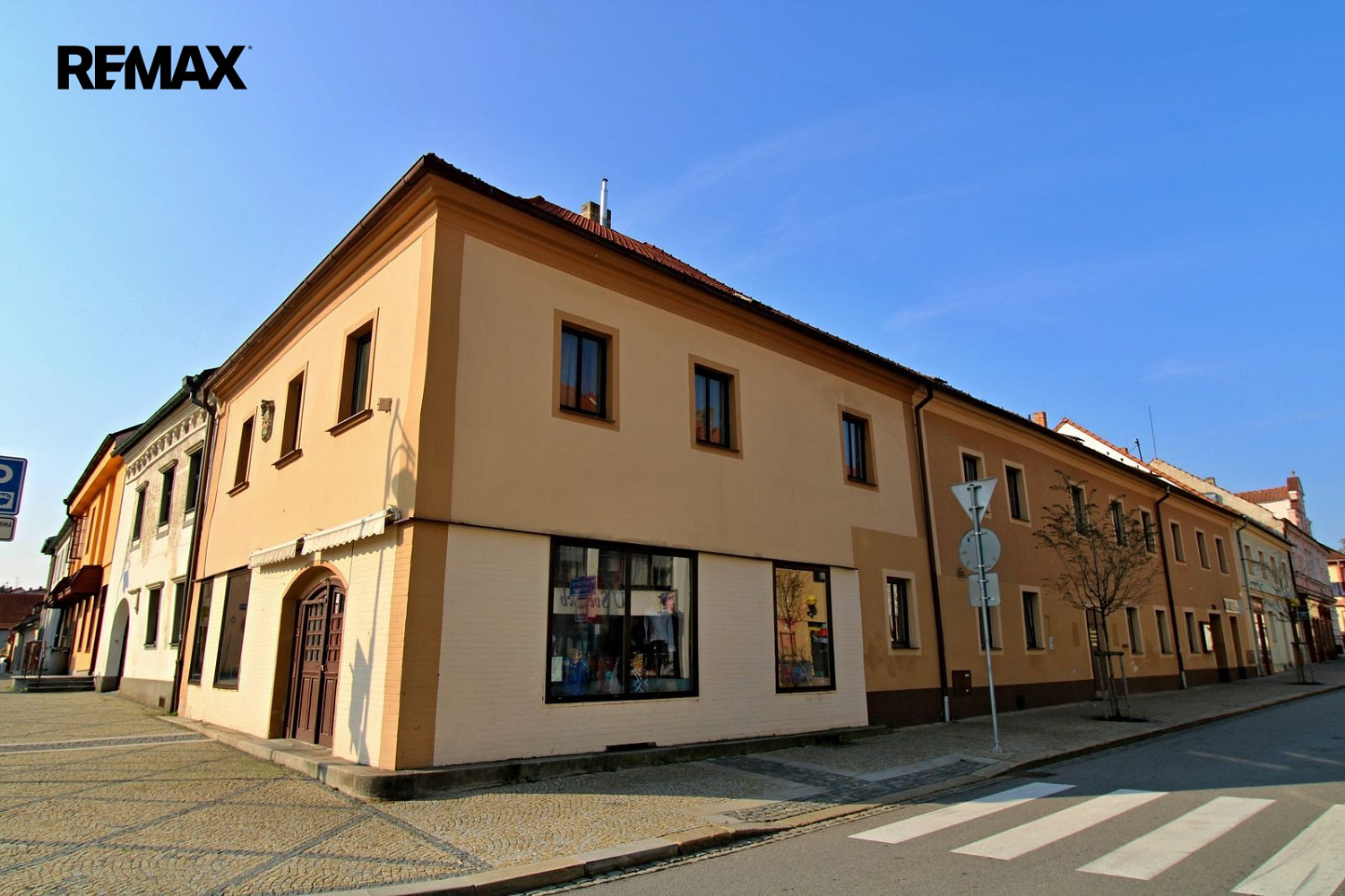 Prodej komerčního objektu (jiného typu) 460 m² – fotografie 3