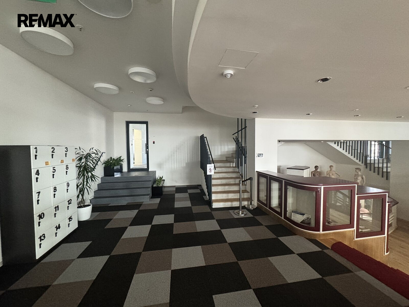 Pronájem kanceláře 75 m² – fotografie 5