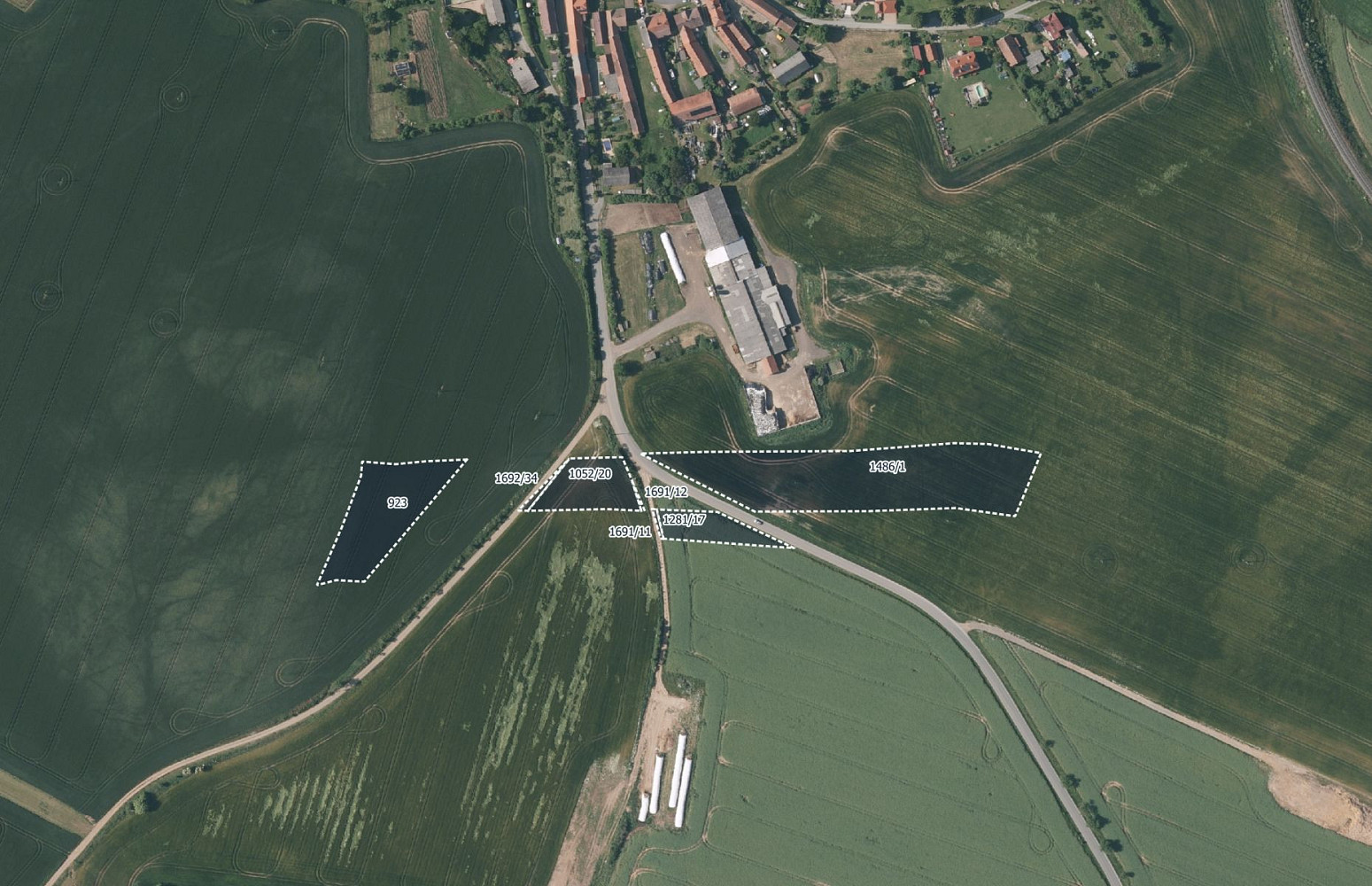 Prodej pole 13 772 m²